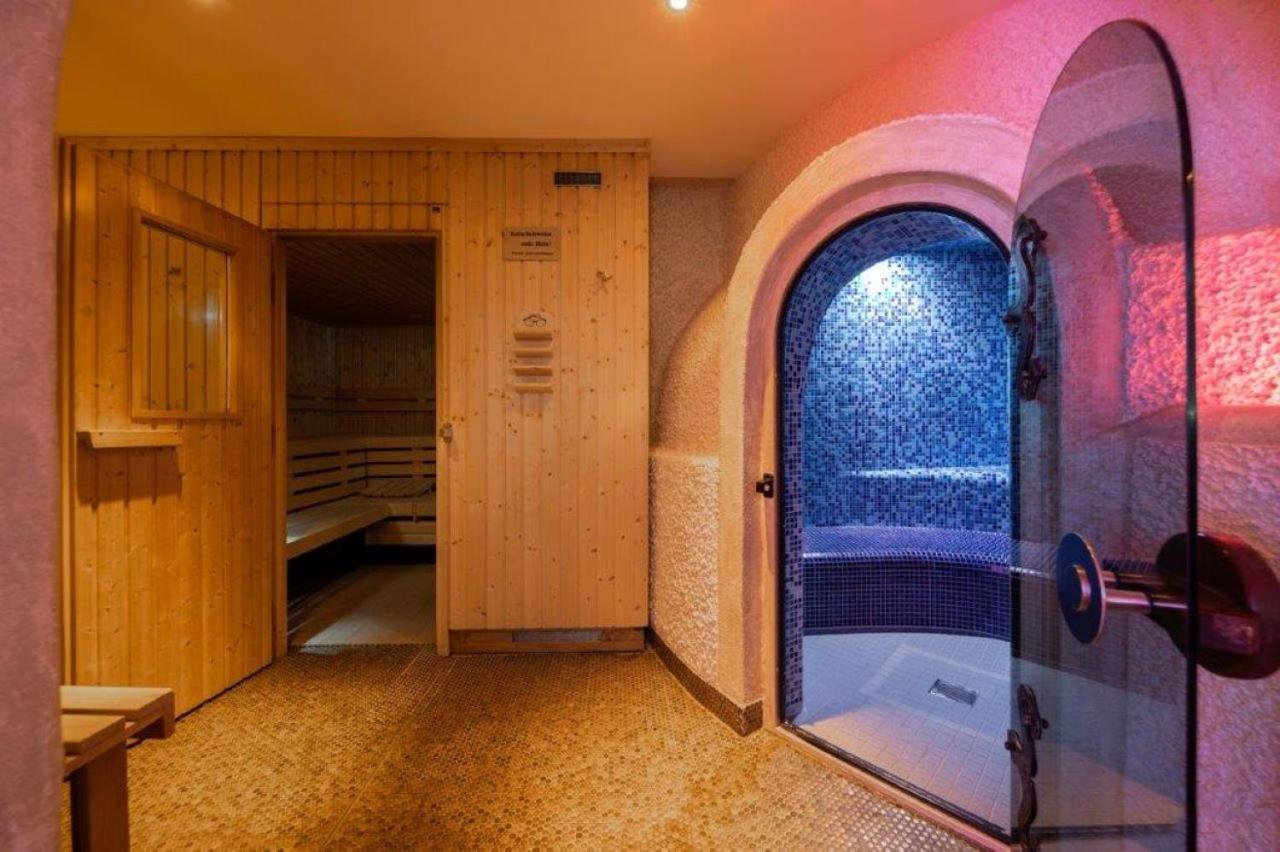 Kronenhotel Stuttgart Buitenkant foto