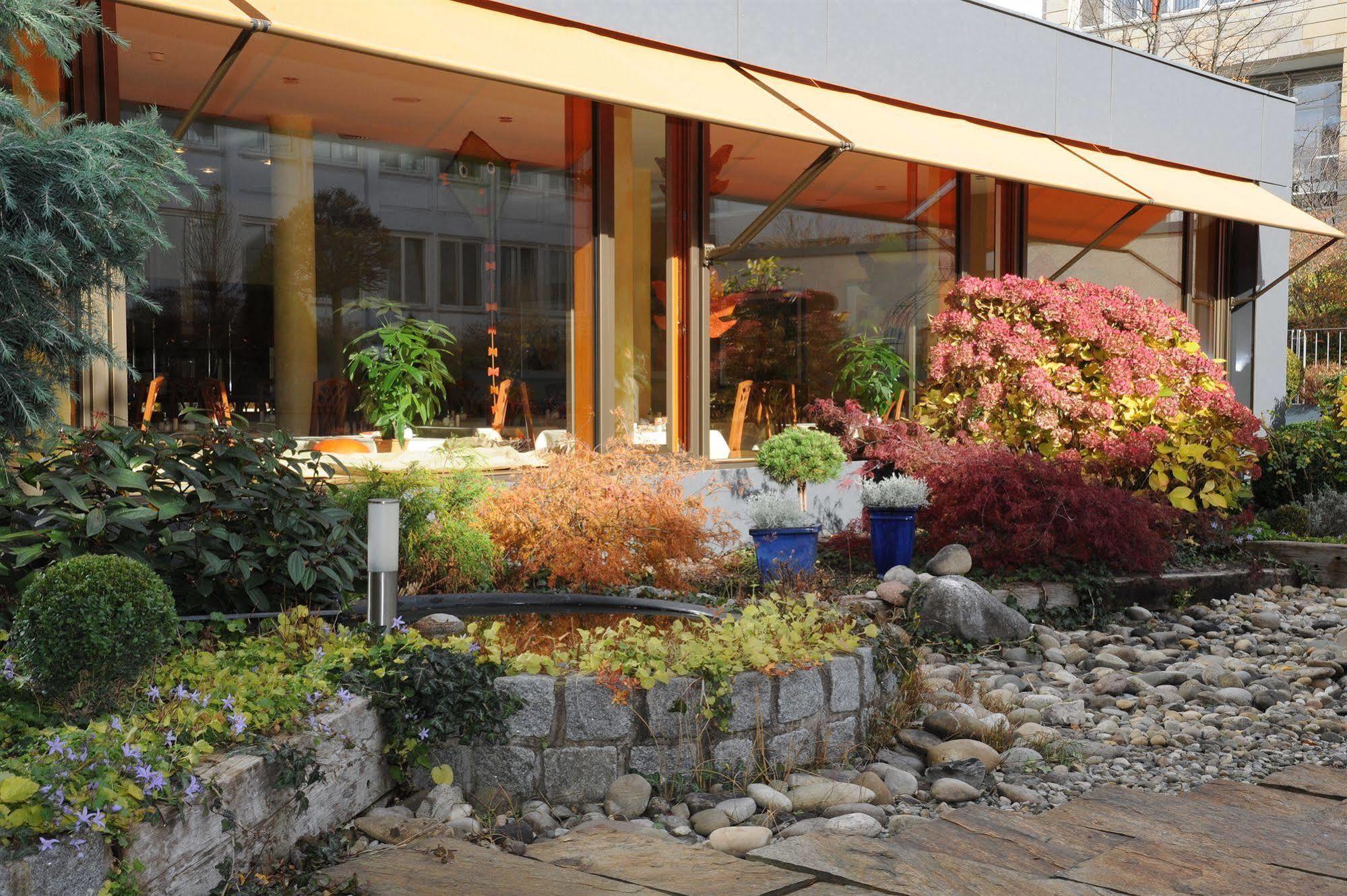 Kronenhotel Stuttgart Buitenkant foto